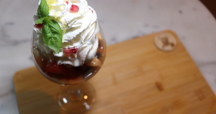 🥗 Salade de fruits corse au miel A.O.P et confiture pêche-abricot