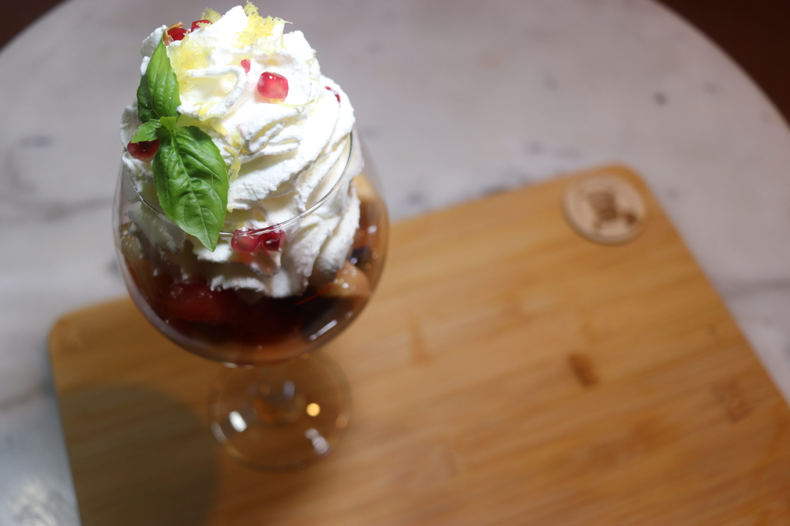 đ„ Salade de fruits corse au miel A.O.P et confiture pĂȘche-abricot