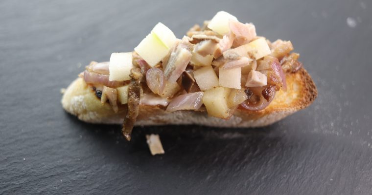 La Tartine Ultime : Andouille de Guémené & Granny Smith – Recette Gourmande et Facile !