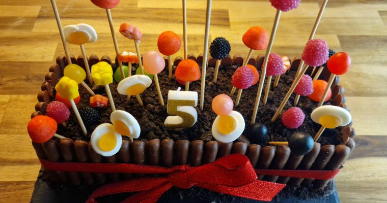 🌸 Jardinière en Gâteau : Une Recette Ludique et Gourmande pour la Semaine du Goût ! 🍰